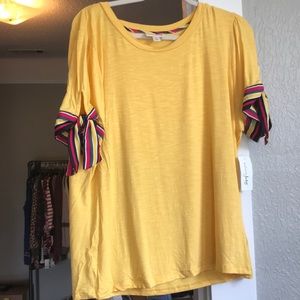 Yellow t-shirt with arm detail
